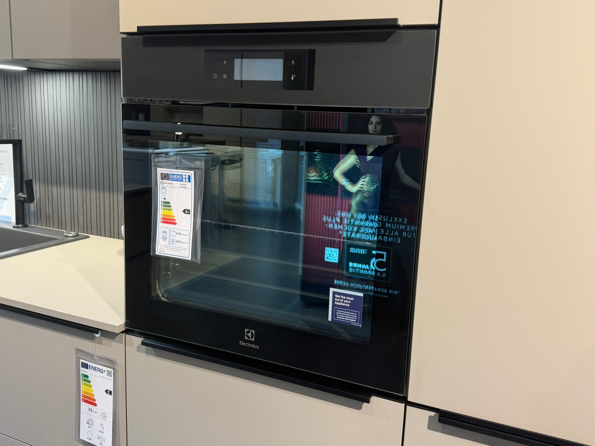 Nobilia Senso Macchiato Ausstellungsküche in L-Form – Ansicht 10